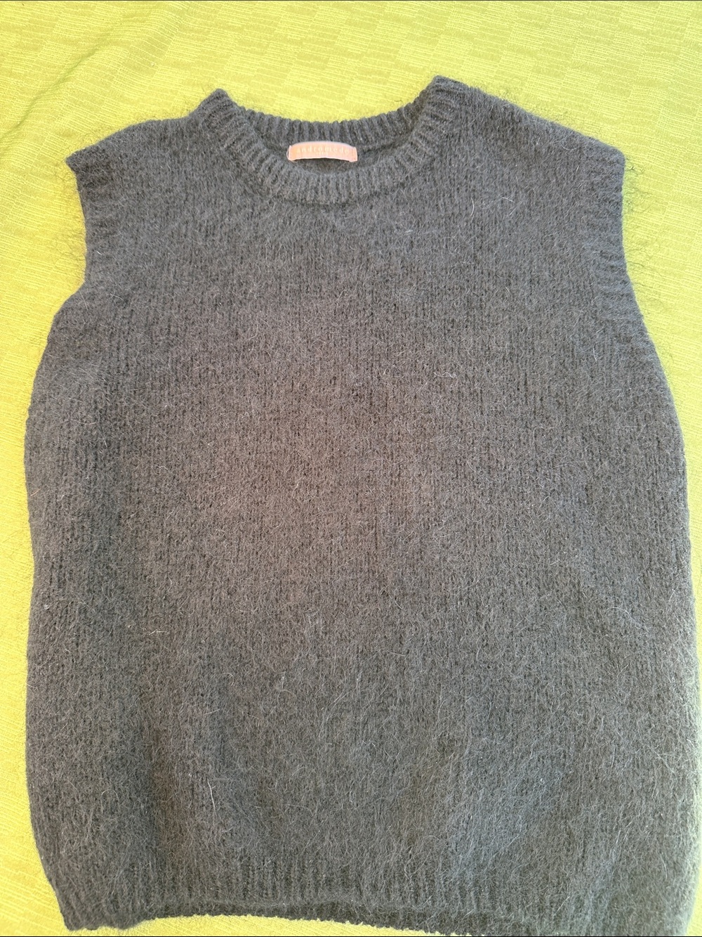 Andromede Paris wool and  Mohair blend Sleeveless Crewneck Knit Vest-Black